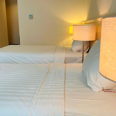 Nhi Phi Hotel На Транг Екстериор снимка