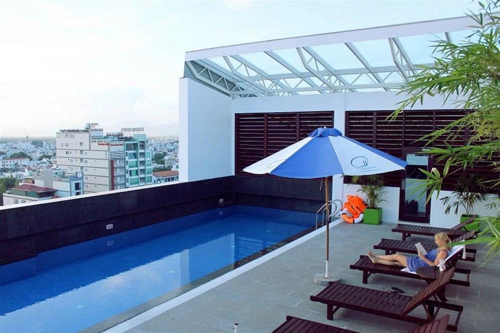 Nhi Phi Hotel На Транг Екстериор снимка