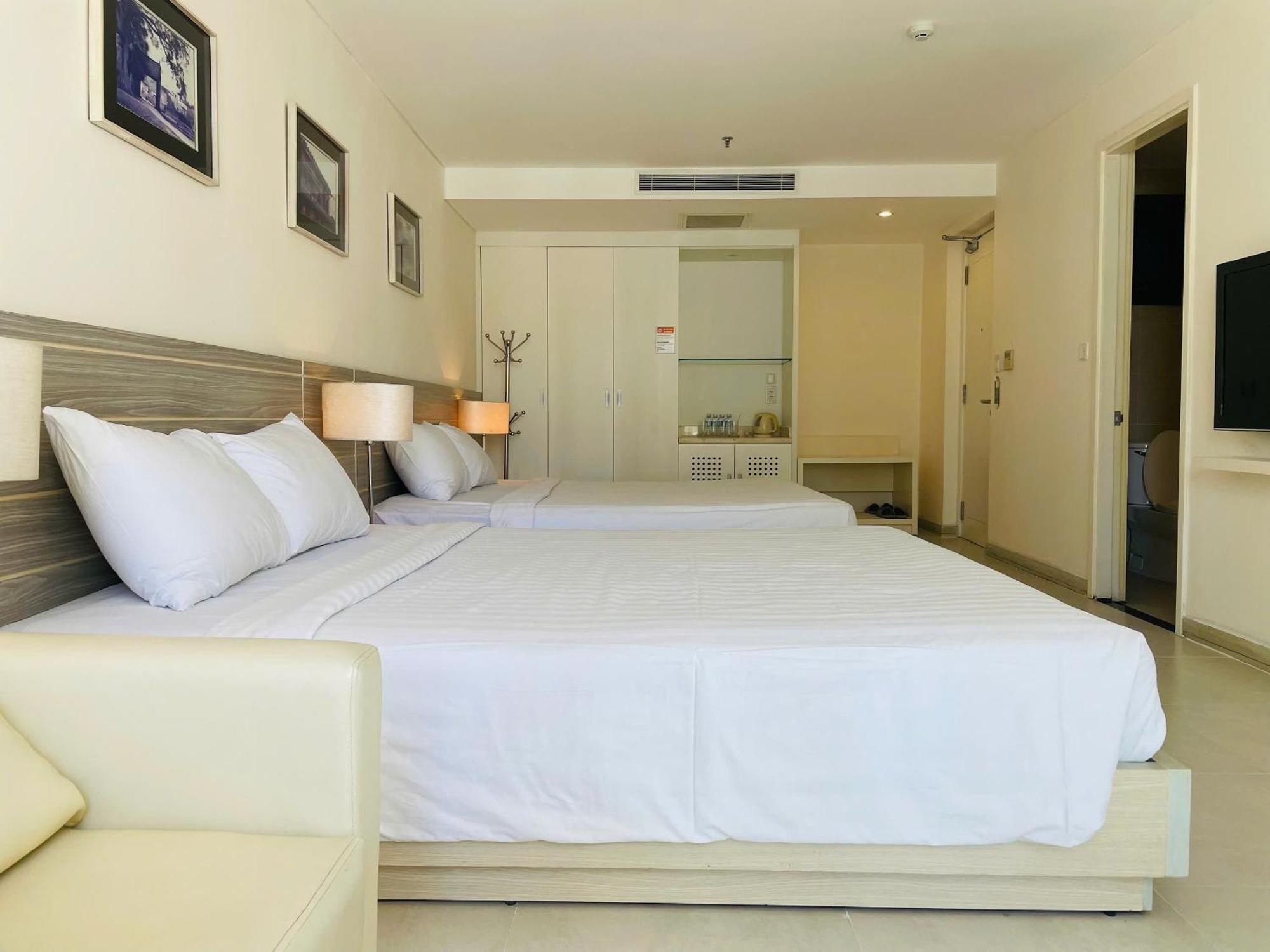Nhi Phi Hotel На Транг Екстериор снимка