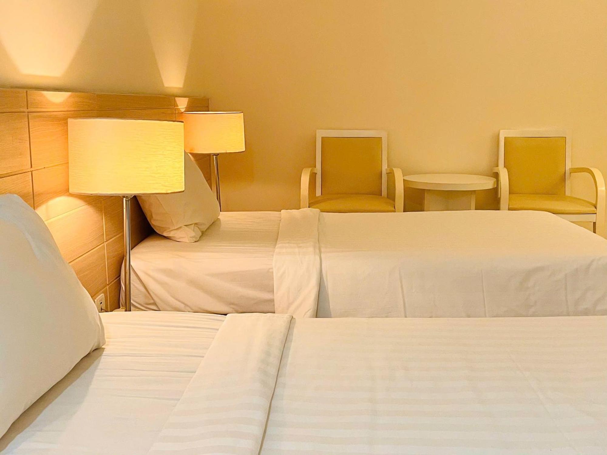 Nhi Phi Hotel На Транг Екстериор снимка