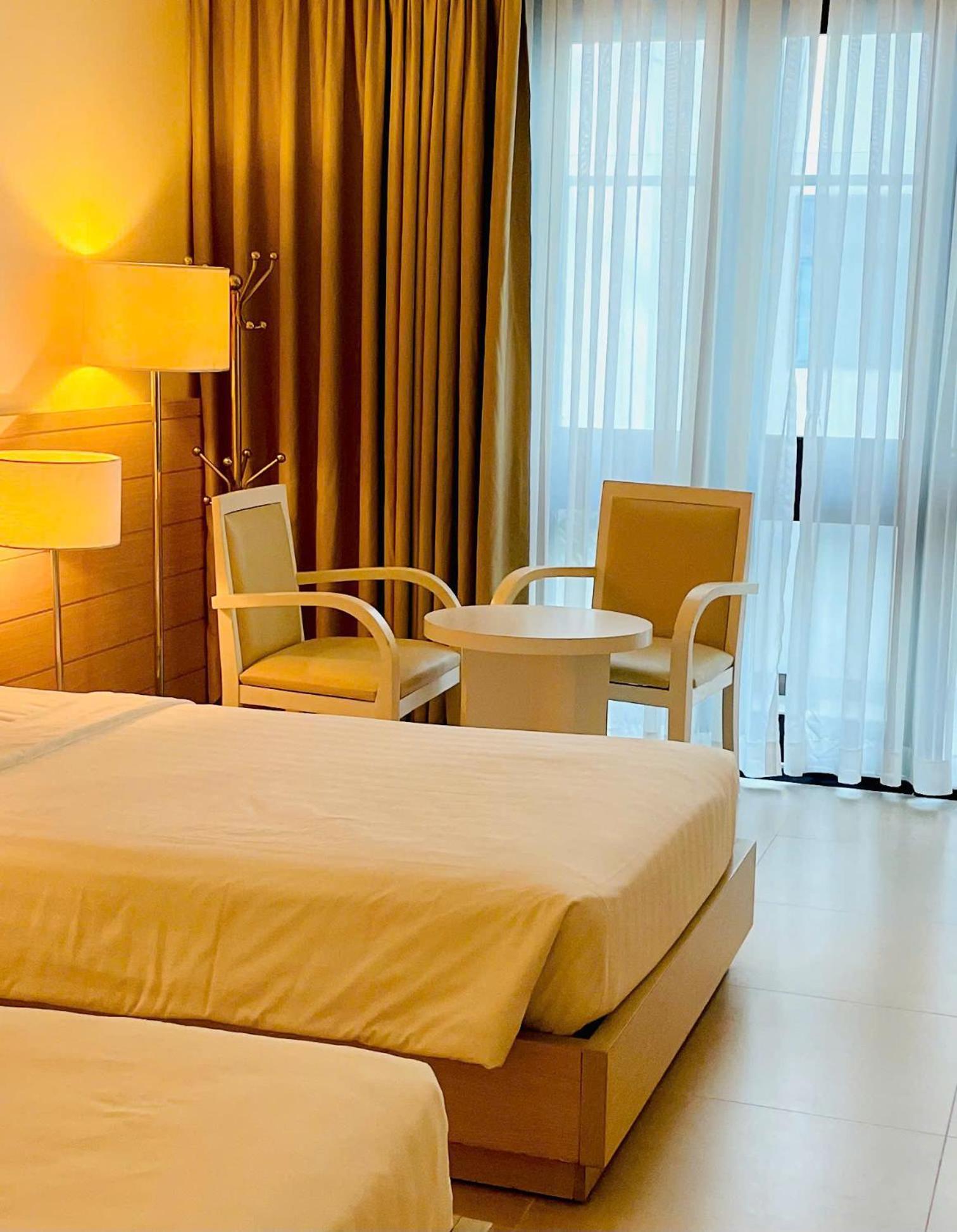 Nhi Phi Hotel На Транг Екстериор снимка