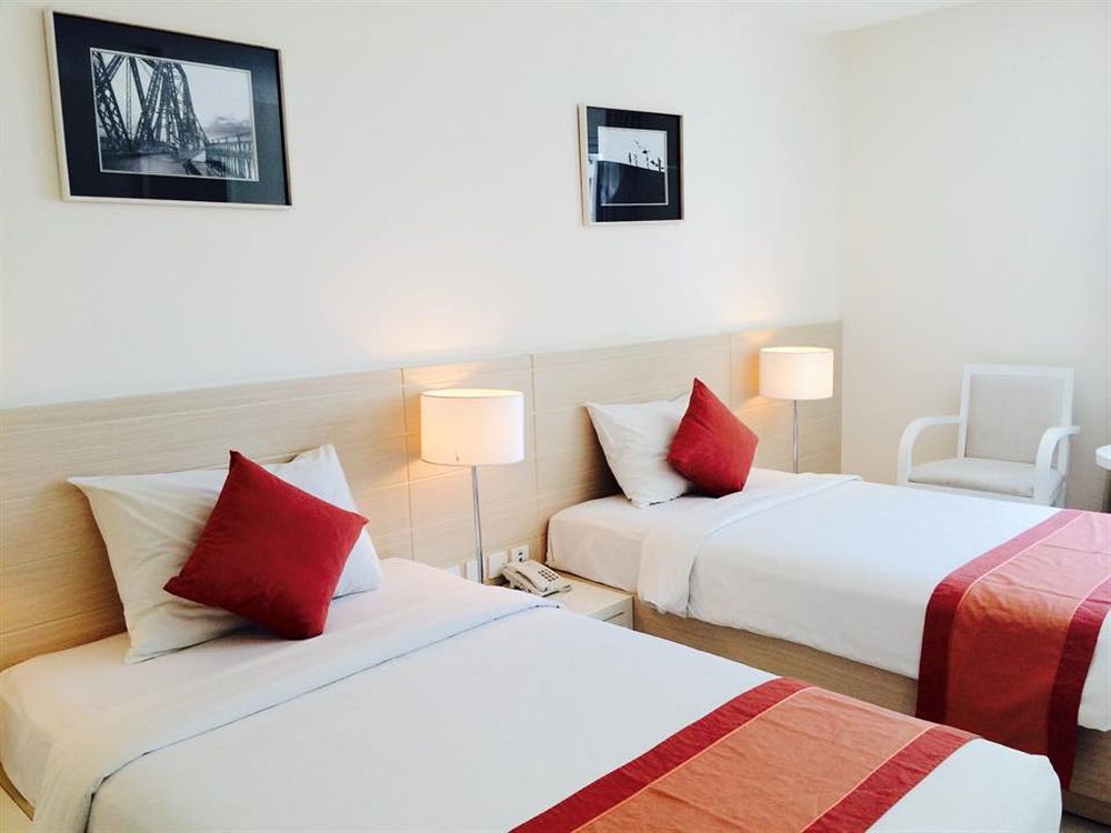 Nhi Phi Hotel На Транг Екстериор снимка