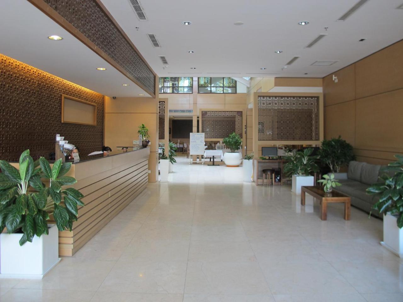 Nhi Phi Hotel На Транг Екстериор снимка